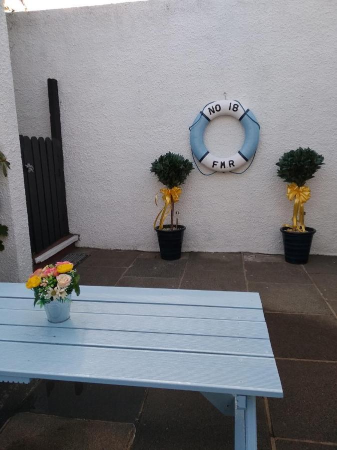 Fishermans Cottage Killough エクステリア 写真